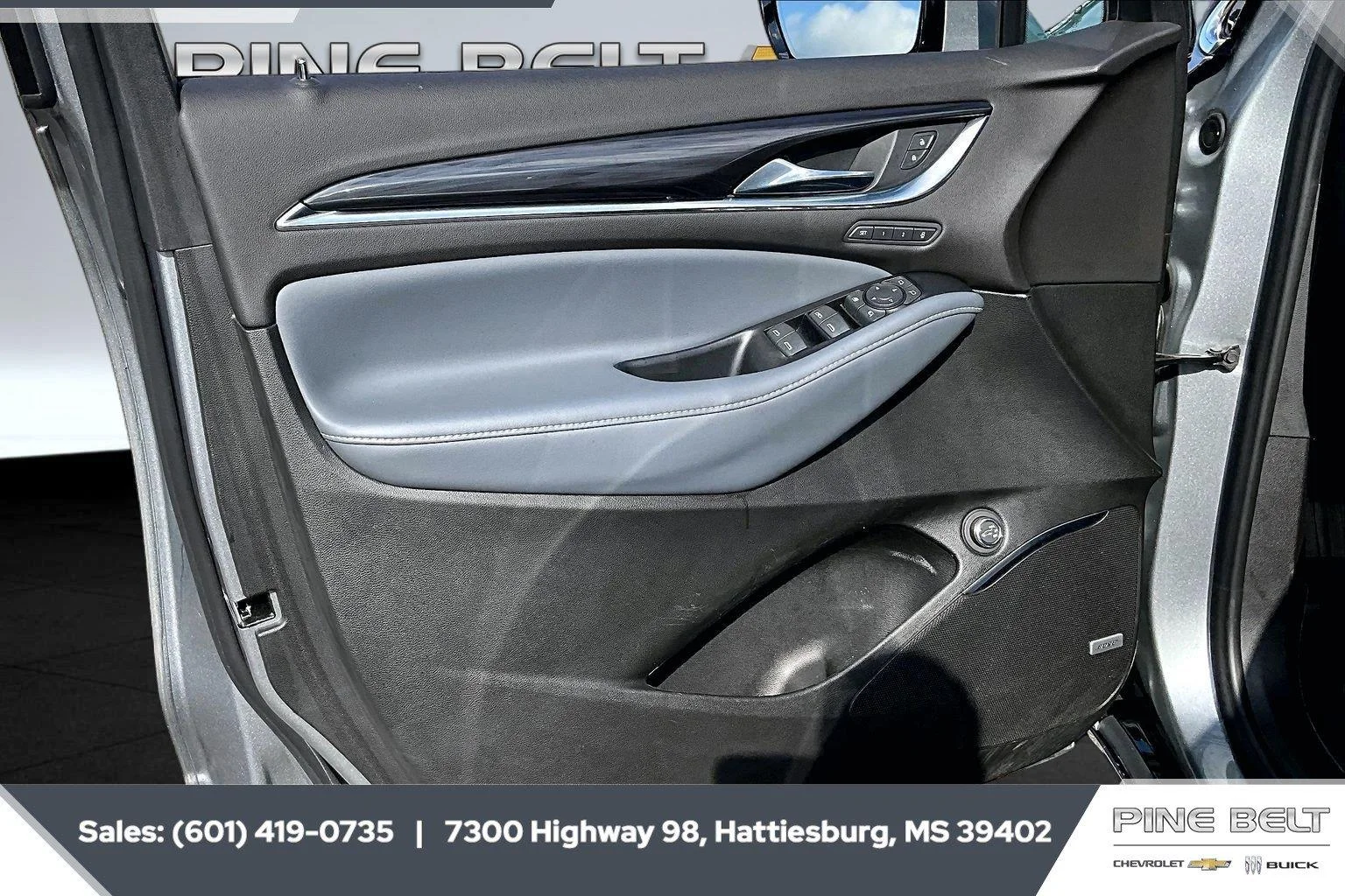 Used 2023 Includes Pitch Dark Night lower exterior accent color.) Buick Premium image 17