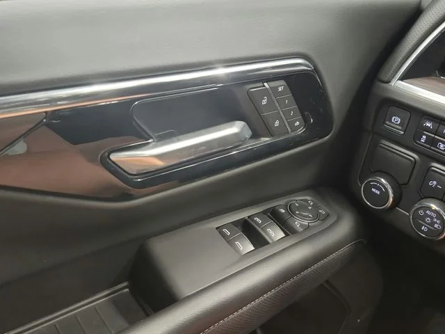 Used 2025 Black Chevrolet Premier image 53