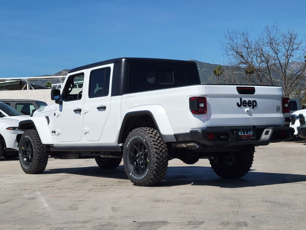 2026 Jeep Gladiator photo 2