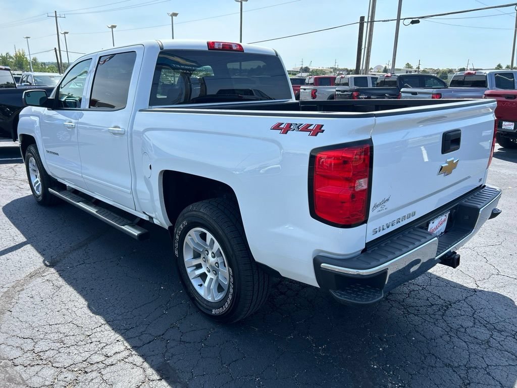 Used 2018 SUMMIT WHITE Chevrolet LT image 7