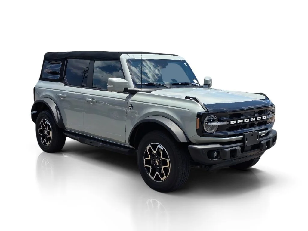 Used 2023 Cactus Gray Ford Base image 5