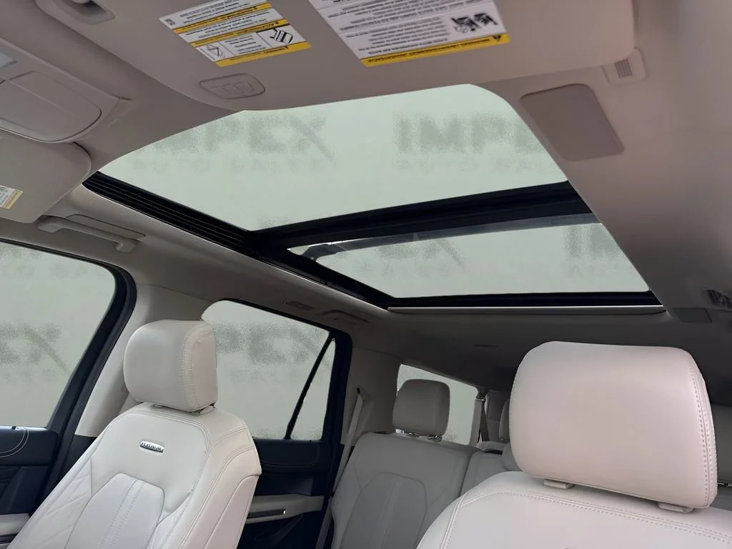 Used 2024  Ford Platinum image 11
