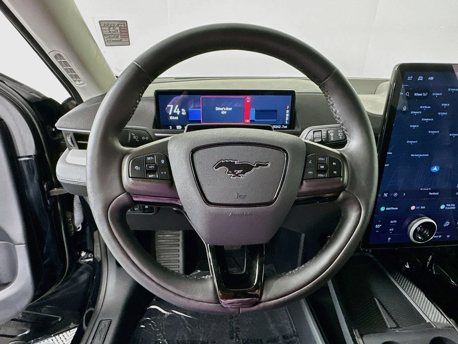 Used 2023 Shadow Black Ford Select image 11