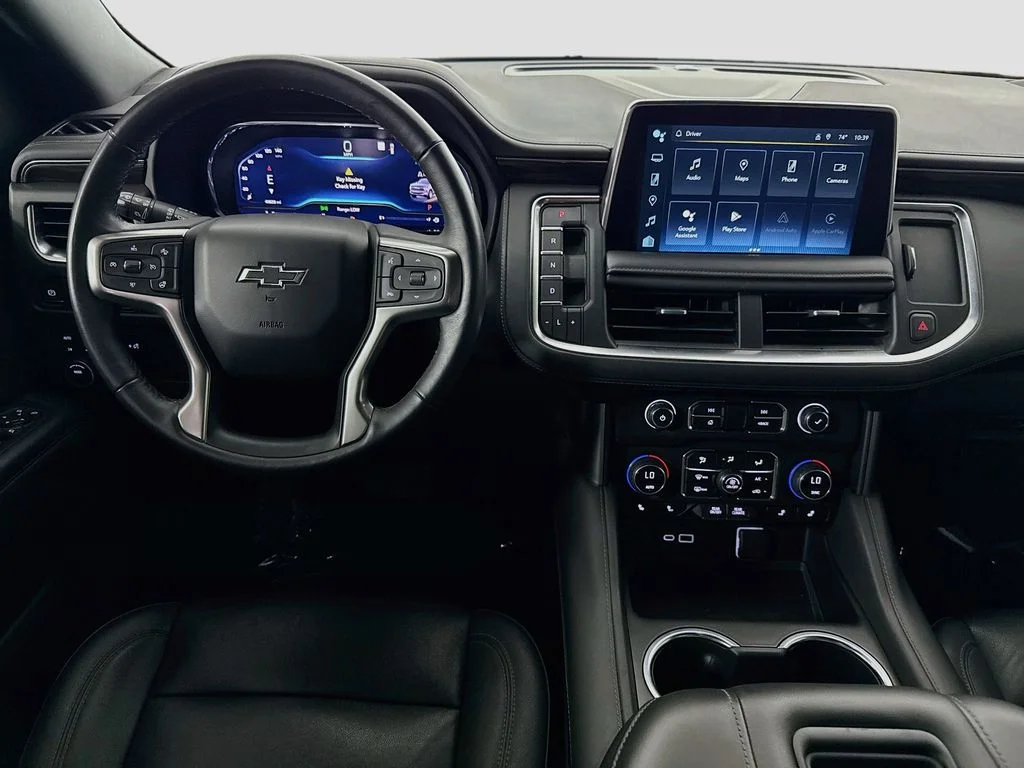 Used 2022 White Chevrolet Z71 image 21