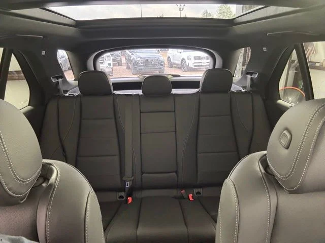 New 2026 MANUFAKTUR Silicon Grey Mercedes-Benz GLE 350 image 34