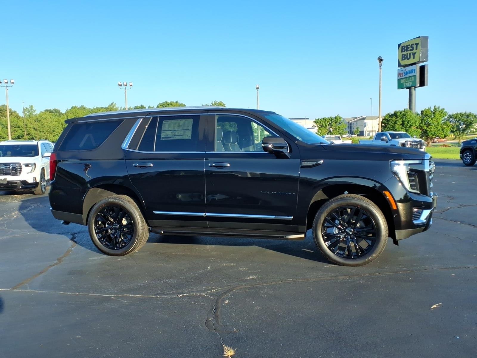New 2026 Onyx Black GMC Elevation image 2