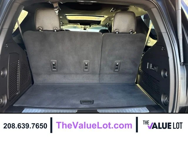Used 2021  Chevrolet High Country image 21