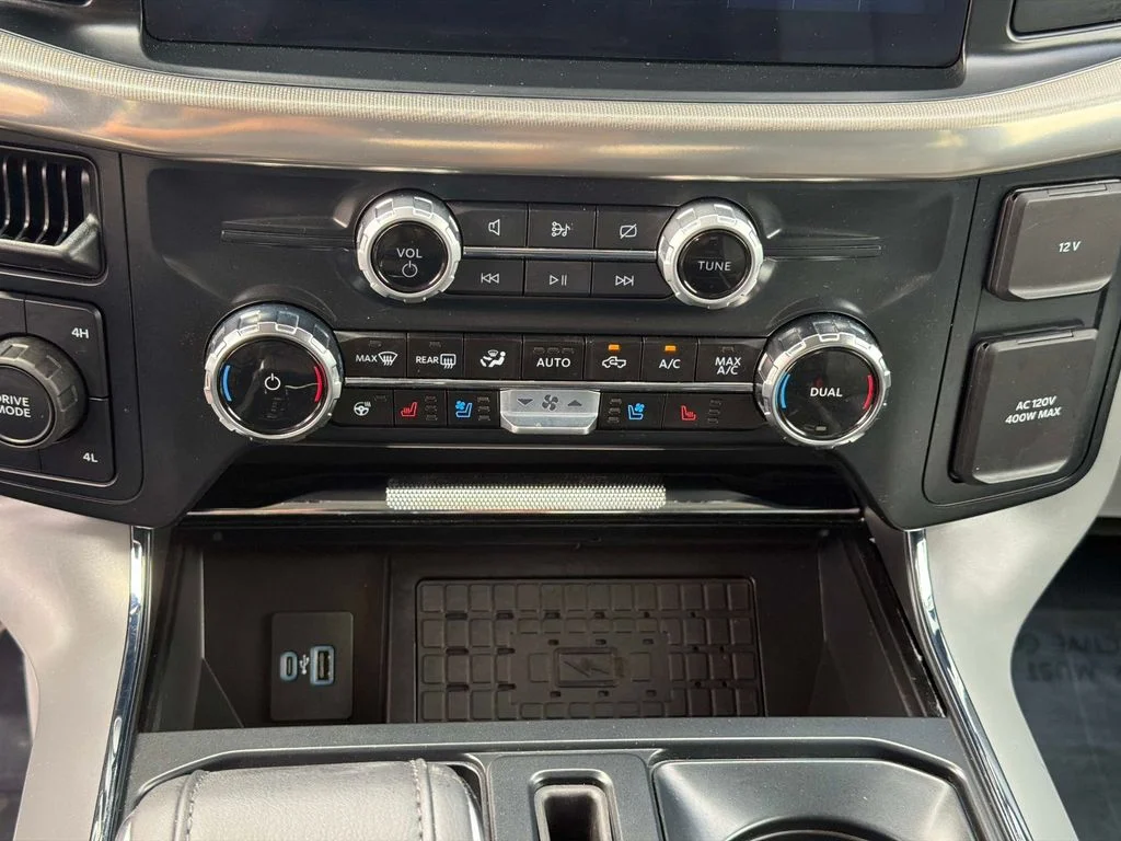 Used 2024 Oxford White Ford Lariat image 26