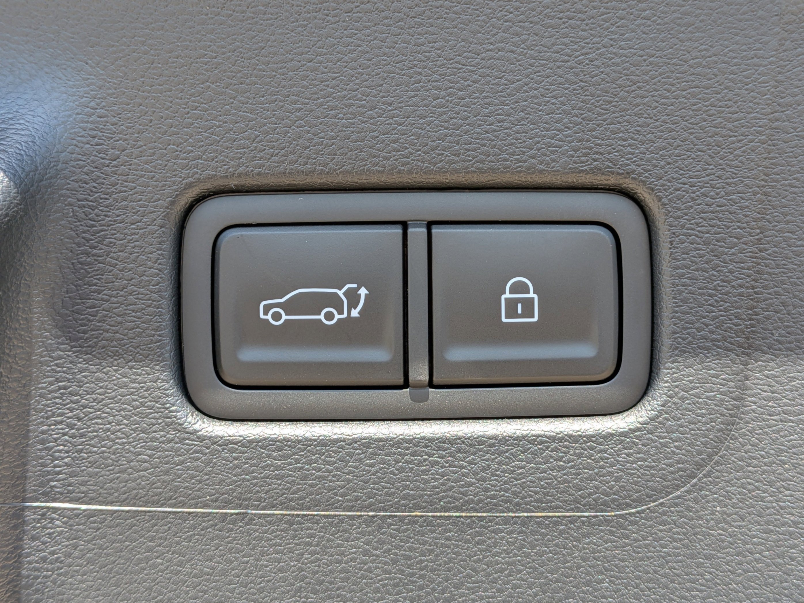New 2026 Earthy Brass Matte Hyundai Limited FWD image 31