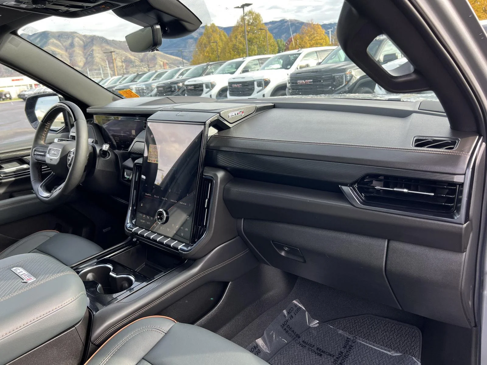 2026 GMC Yukon XL AT4 - Photo 14