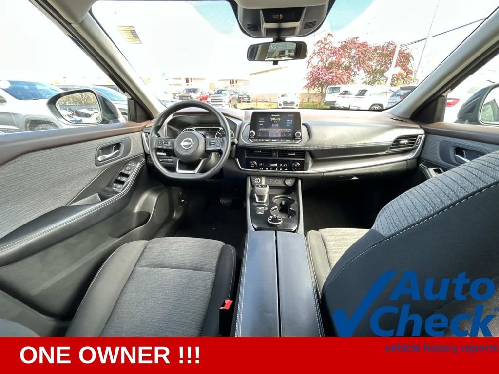 Used 2023 Black Nissan SV image 16