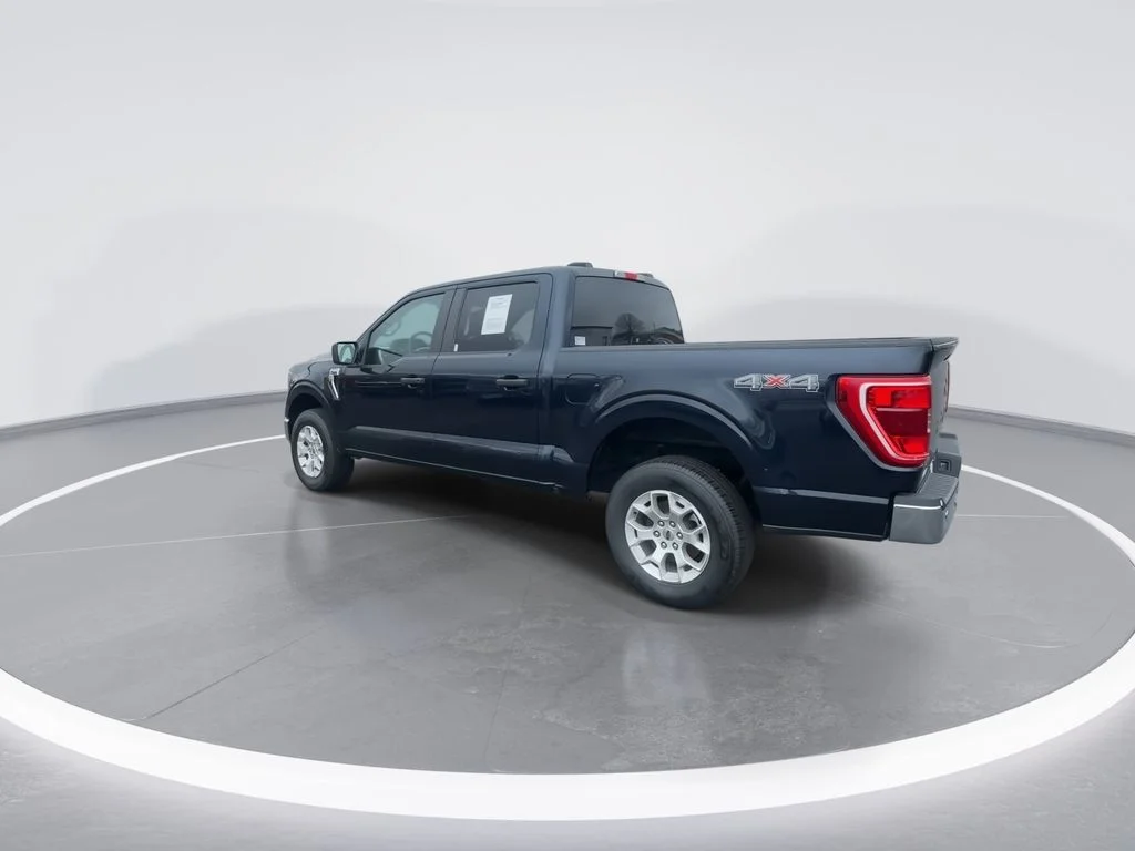 Used 2023 Blue Ford XLT image 6