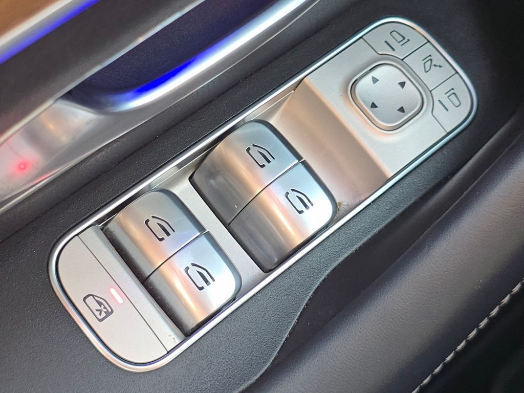 Certified Used 2024 MANUFAKTUR Alpine Gray Mercedes-Benz GLS 580 image 27