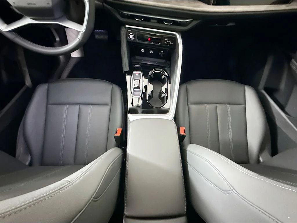 New 2026  Audi Premium Plus image 17