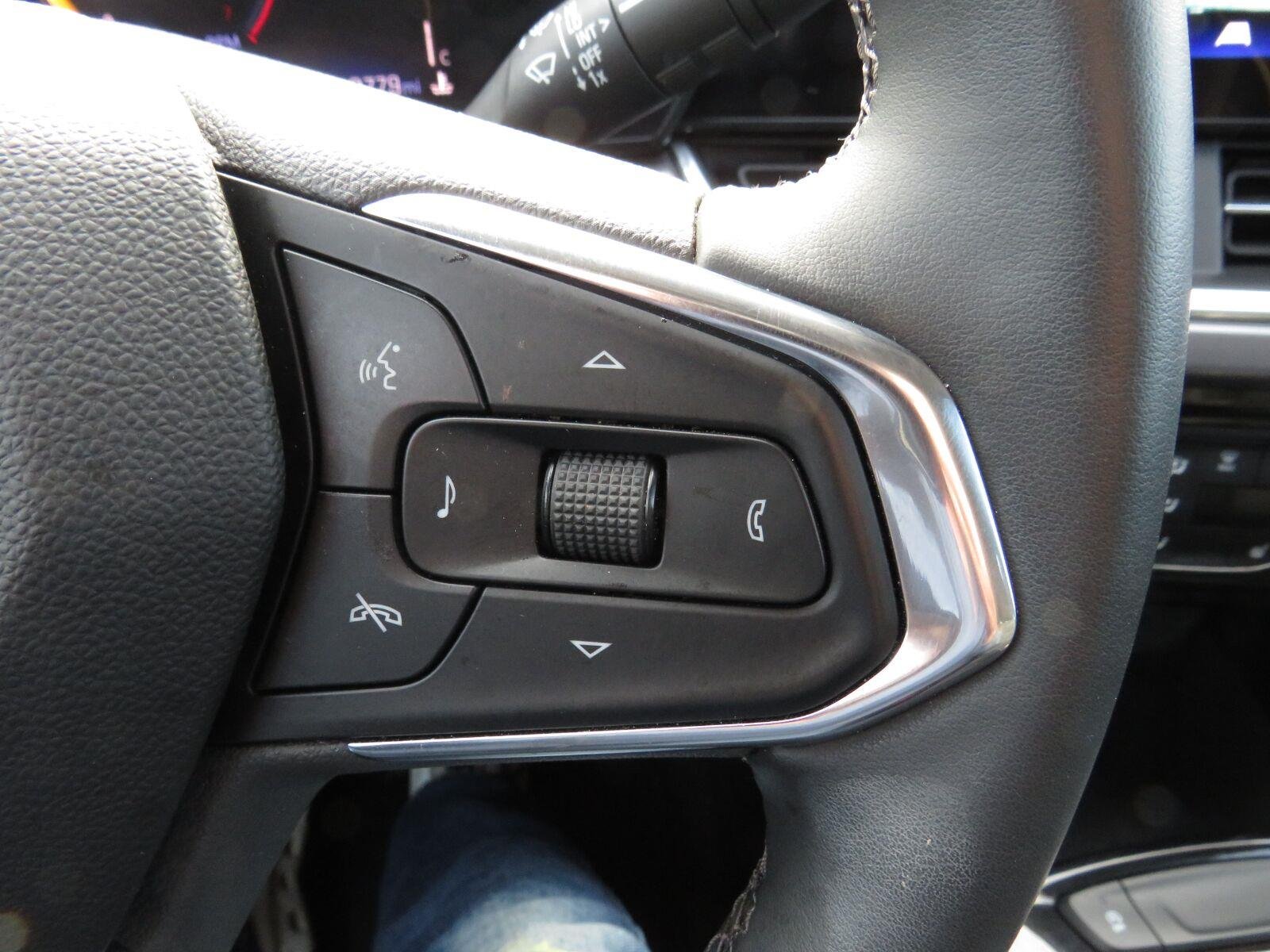 Used 2024 Cacti Green Chevrolet ACTIV image 32