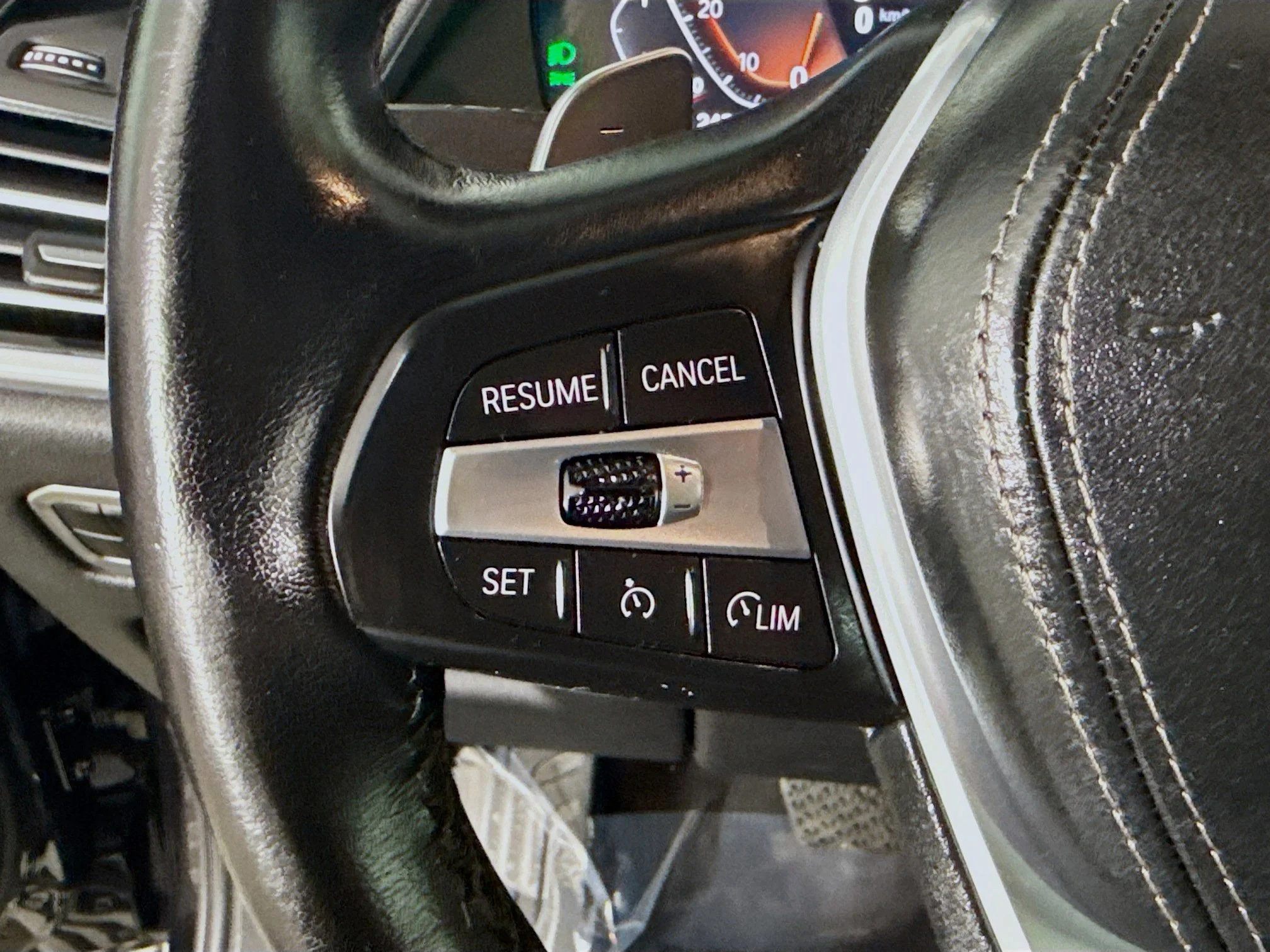 Used 2023 Black Sapphire Metallic BMW sDrive40i image 10