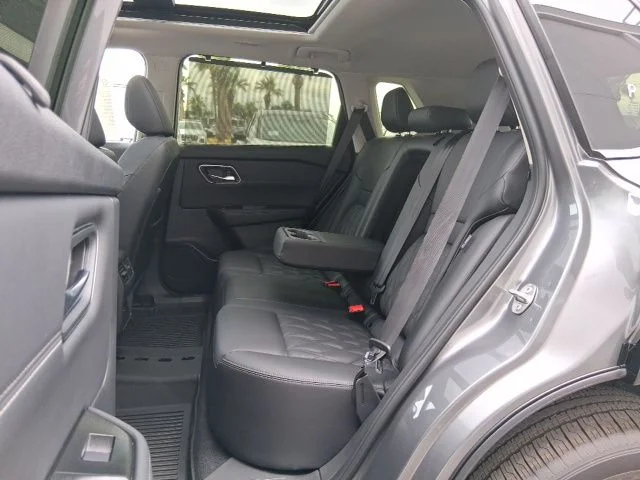 New 2026 Gun Metallic Nissan Platinum image 25