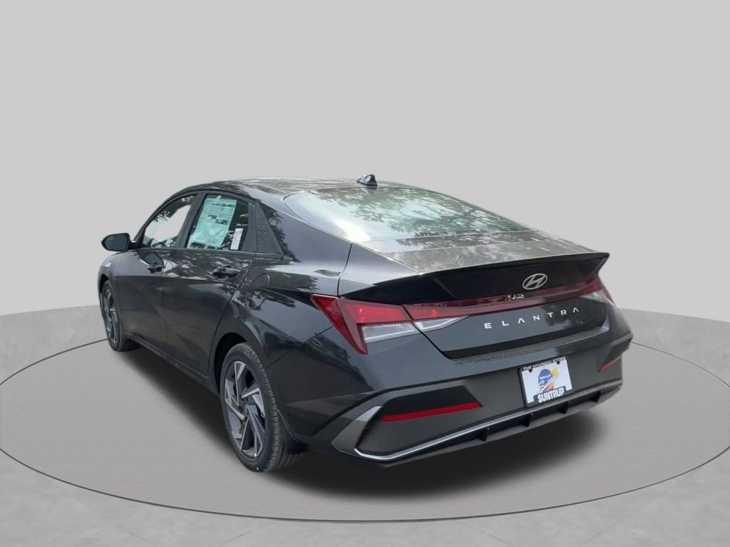 2025 Hyundai Elantra SEL - Photo 19