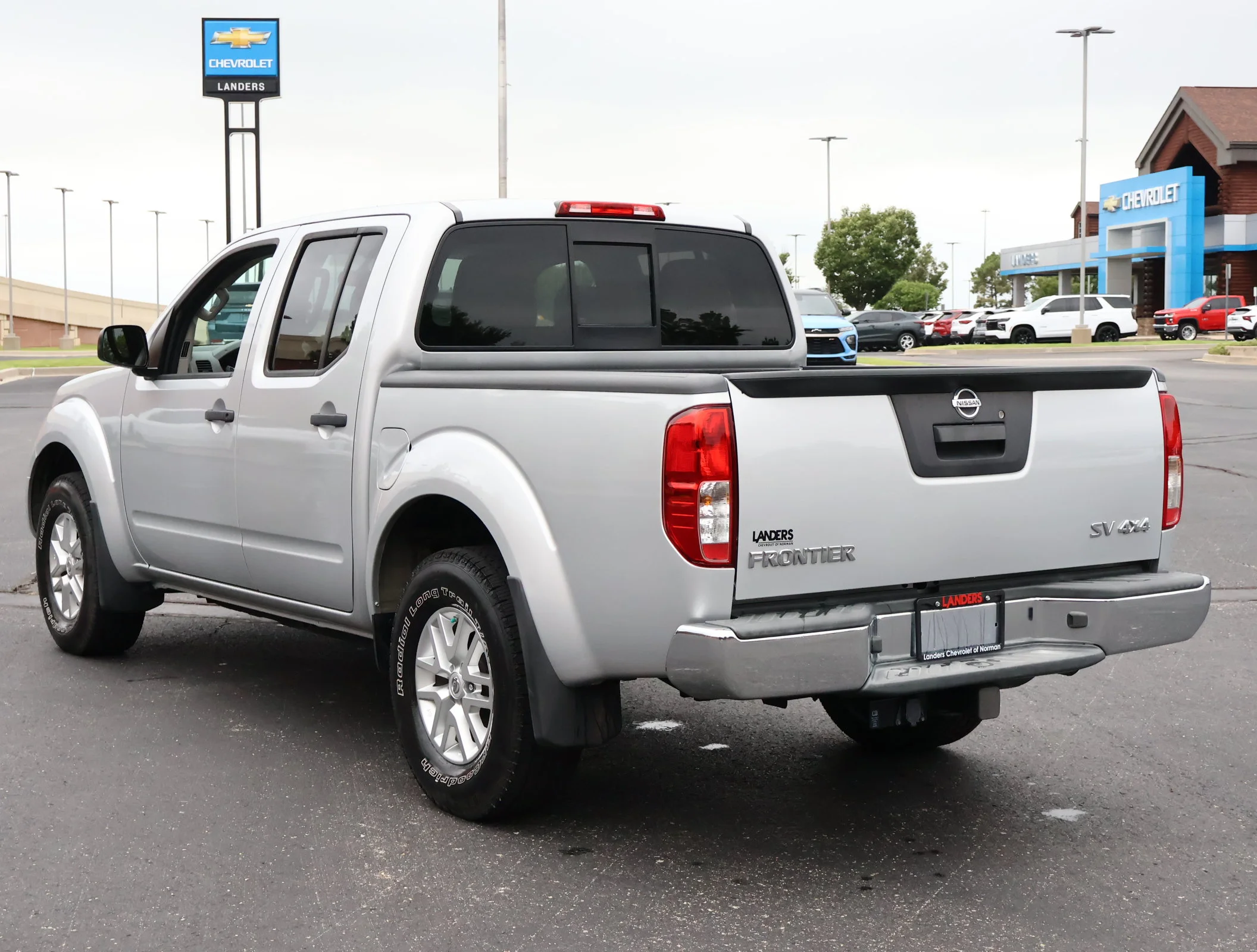 Used 2016 Brilliant Silver Nissan SV image 5