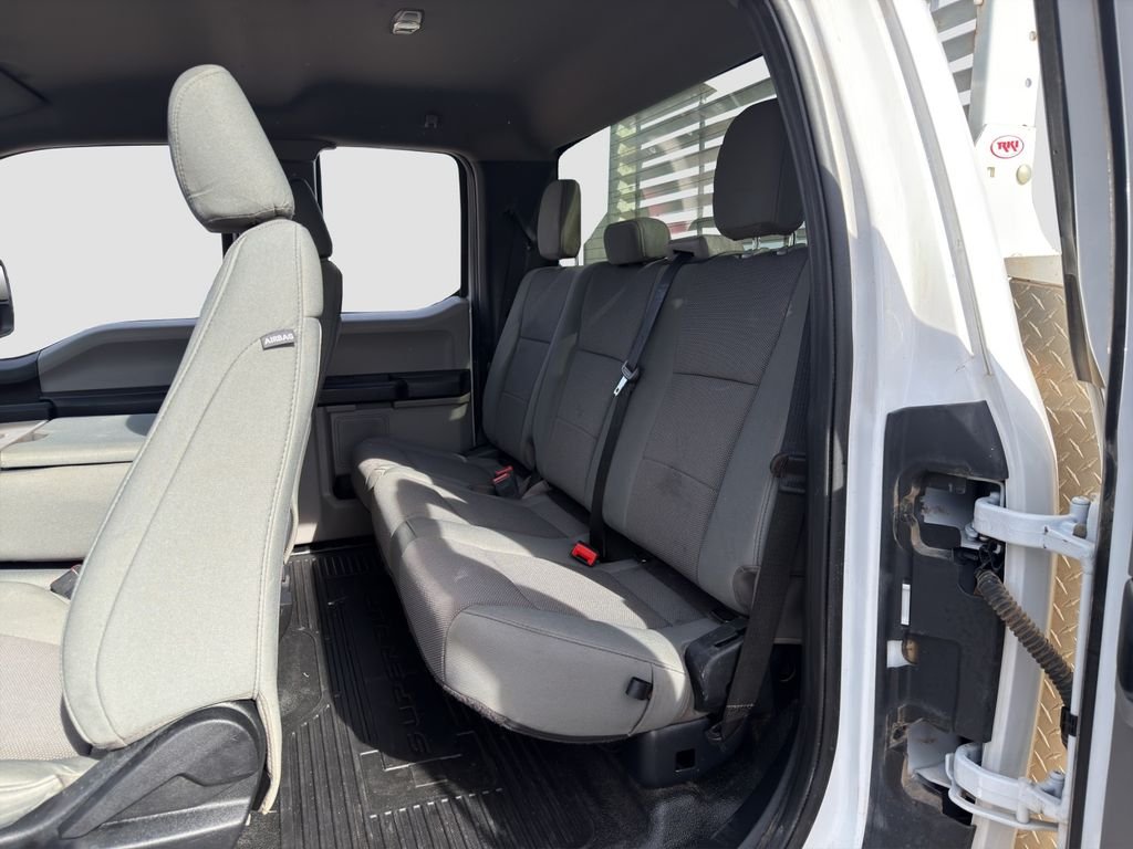 Used 2020 White Ford XL image 27