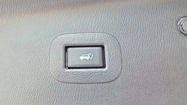 Used 2024 Anthracite Gray INFINITI Luxe image 31