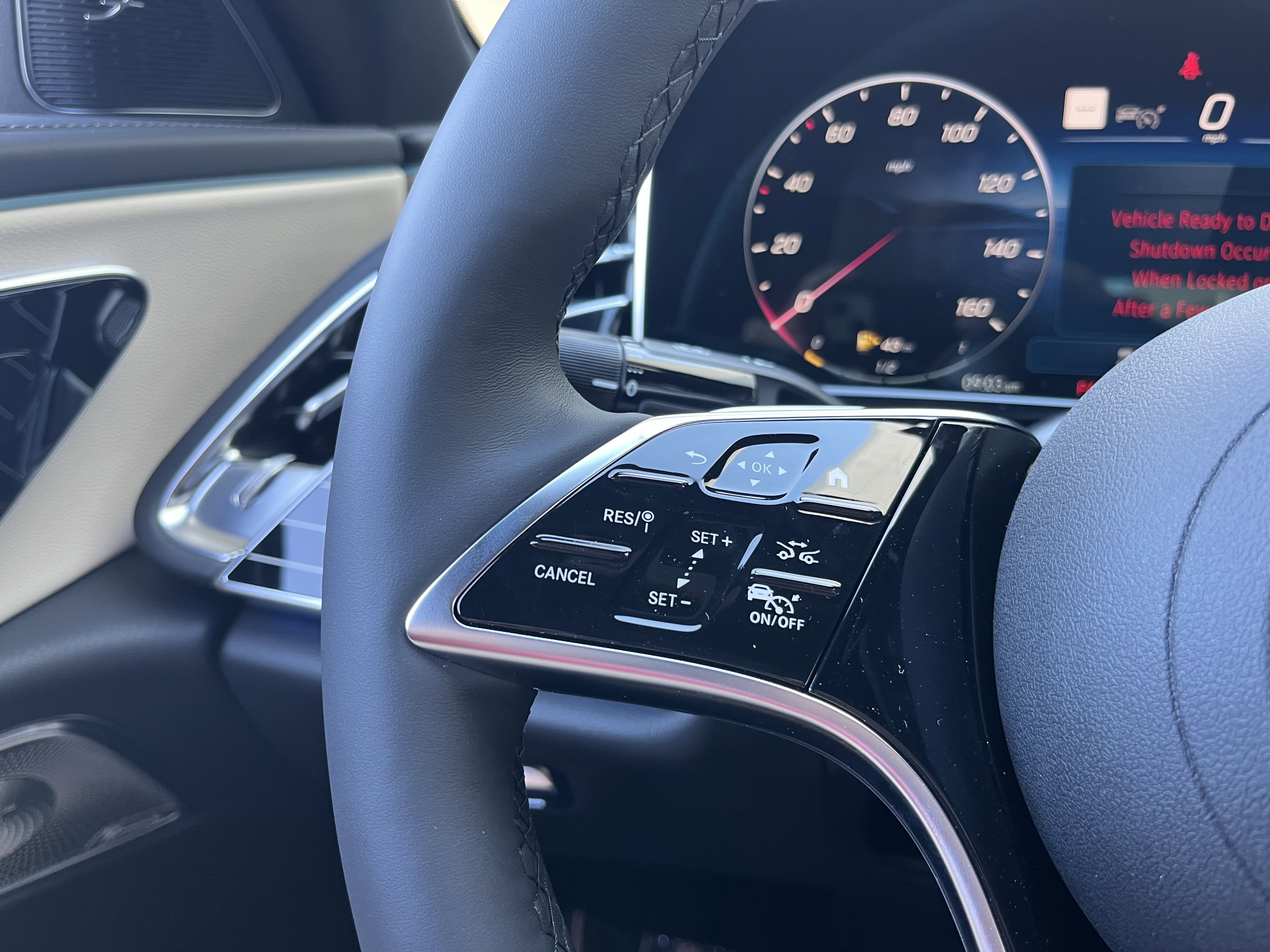 New 2026 Graphite Grey Metallic Mercedes-Benz E 350 image 25