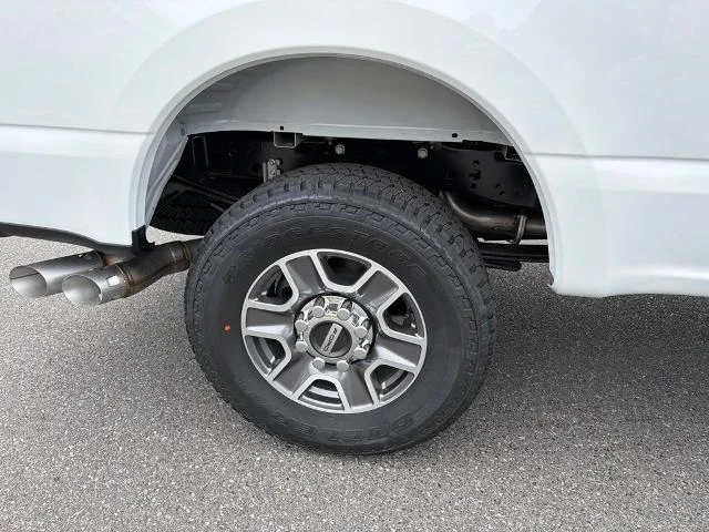 New 2026 Oxford White Ford F-250® Lariat® image 5