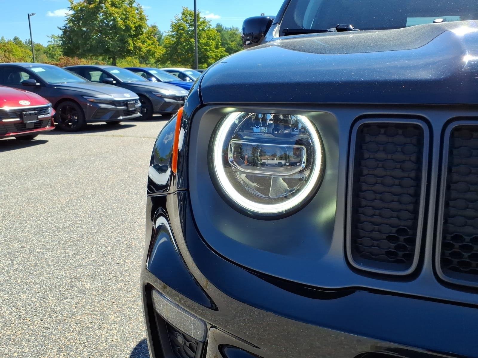 Used 2023 Black Clearcoat Jeep Limited image 13