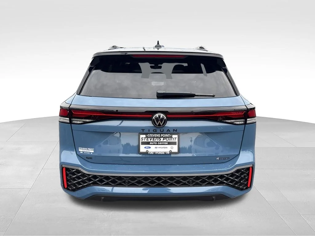Used 2025 Monterey Blue Pearl Volkswagen 2.0T SE R-Line Black image 5