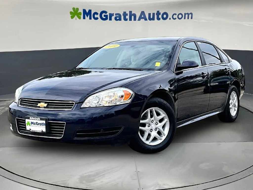 Used 2009 Blue Chevrolet LS image 3