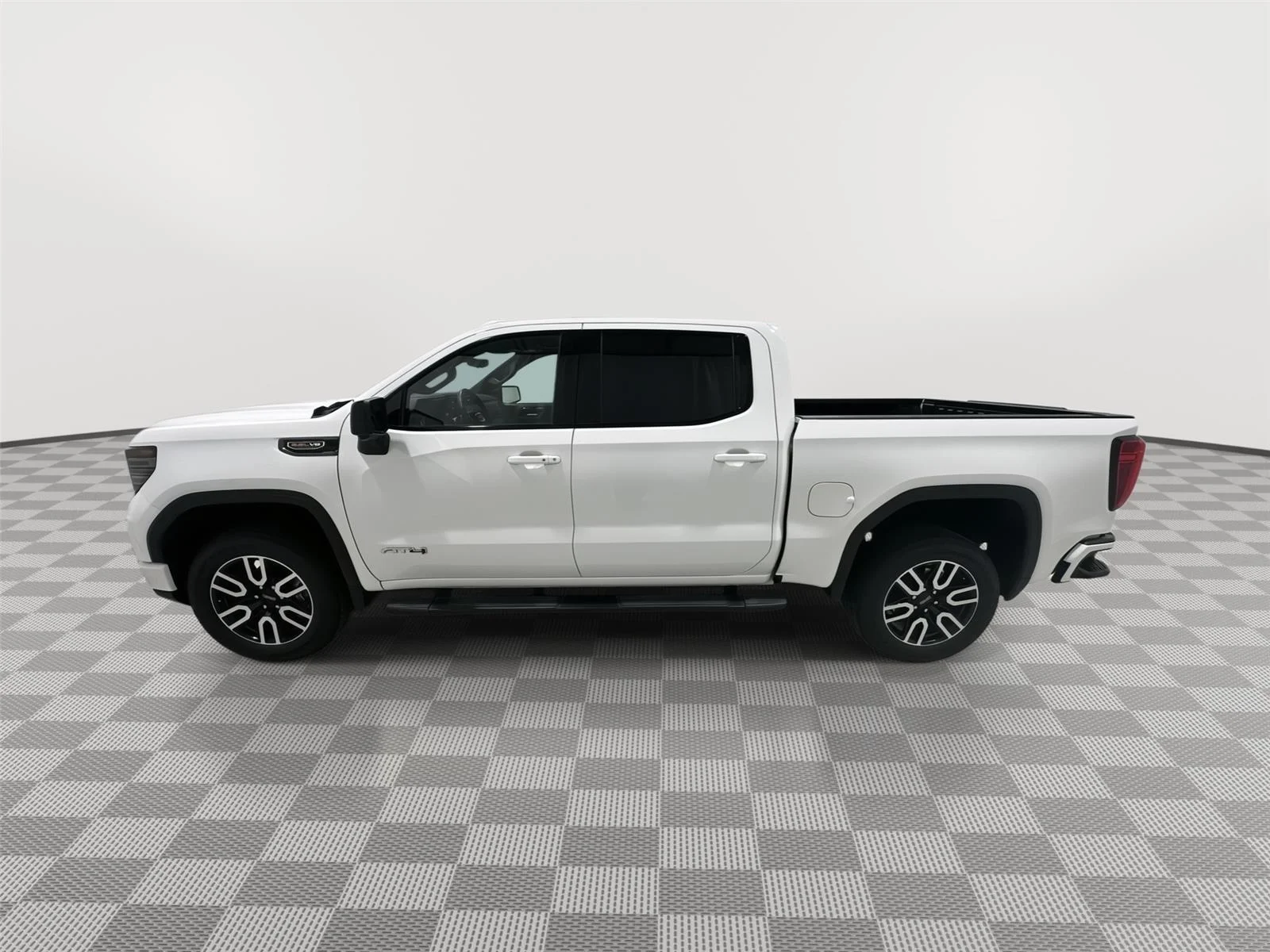 Used 2023 SUMMIT WHITE GMC AT4 image 2