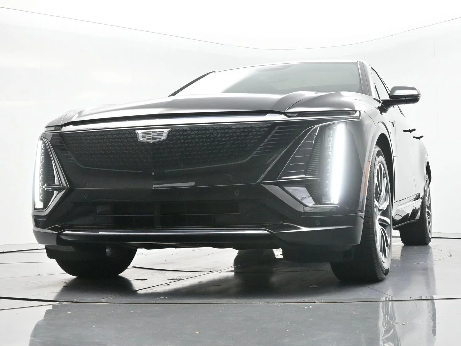 Used 2024 Stellar Black Metallic Cadillac Sport 1 image 42