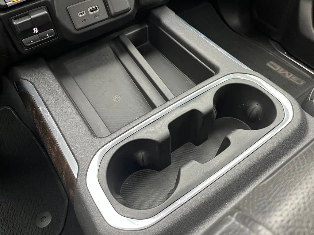 Used 2020 Red GMC Denali image 29
