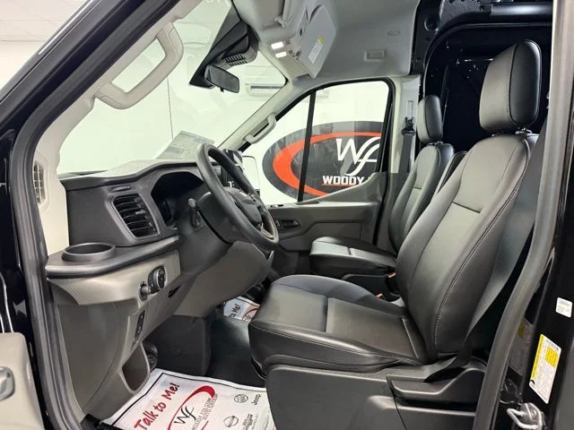 New 2026 Black Ford Base image 10