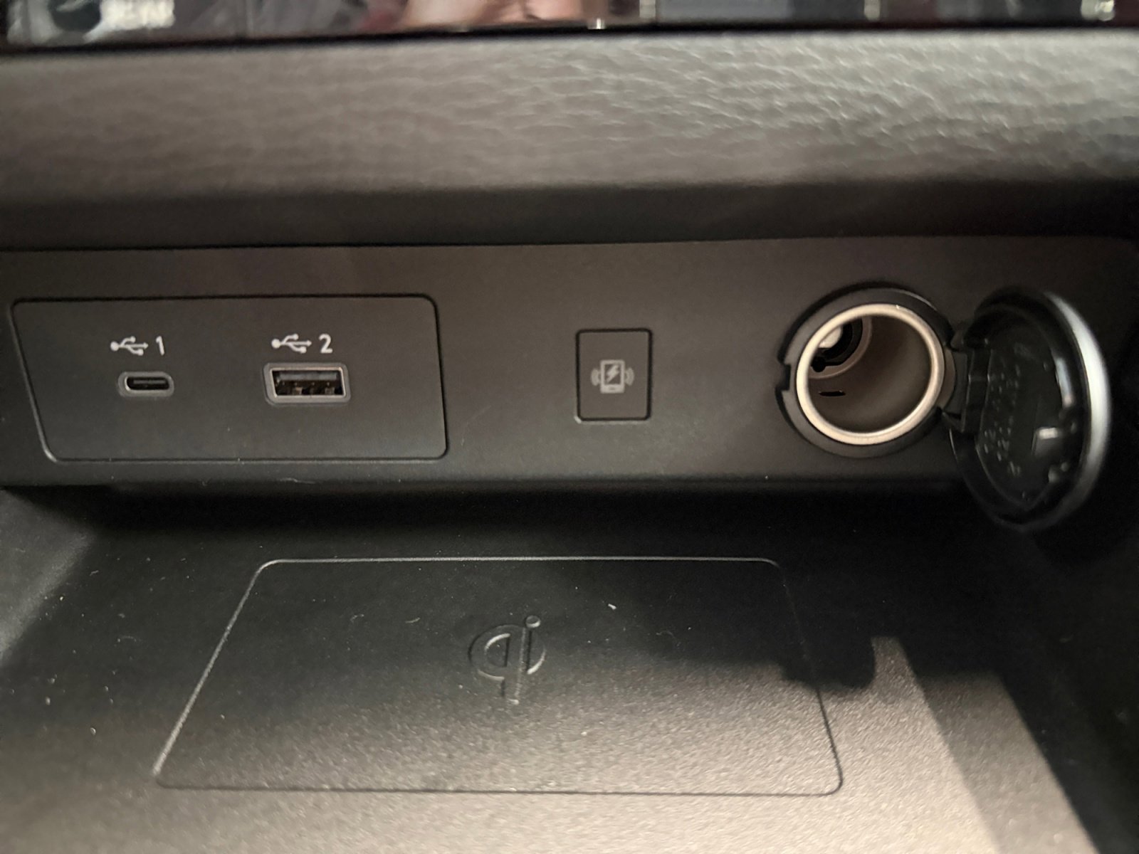 New 2026 Moonrock Gray Nissan SL image 22