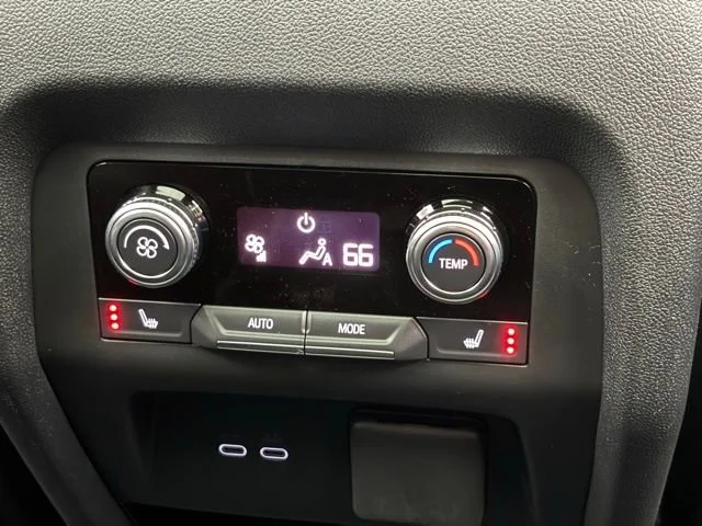 2026 GMC Acadia Elevation - Photo 9