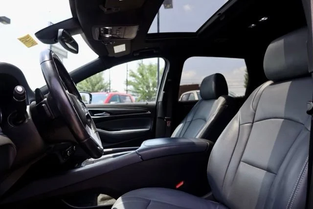 Used 2023 Ebony Twilight Metallic Buick Essence image 17