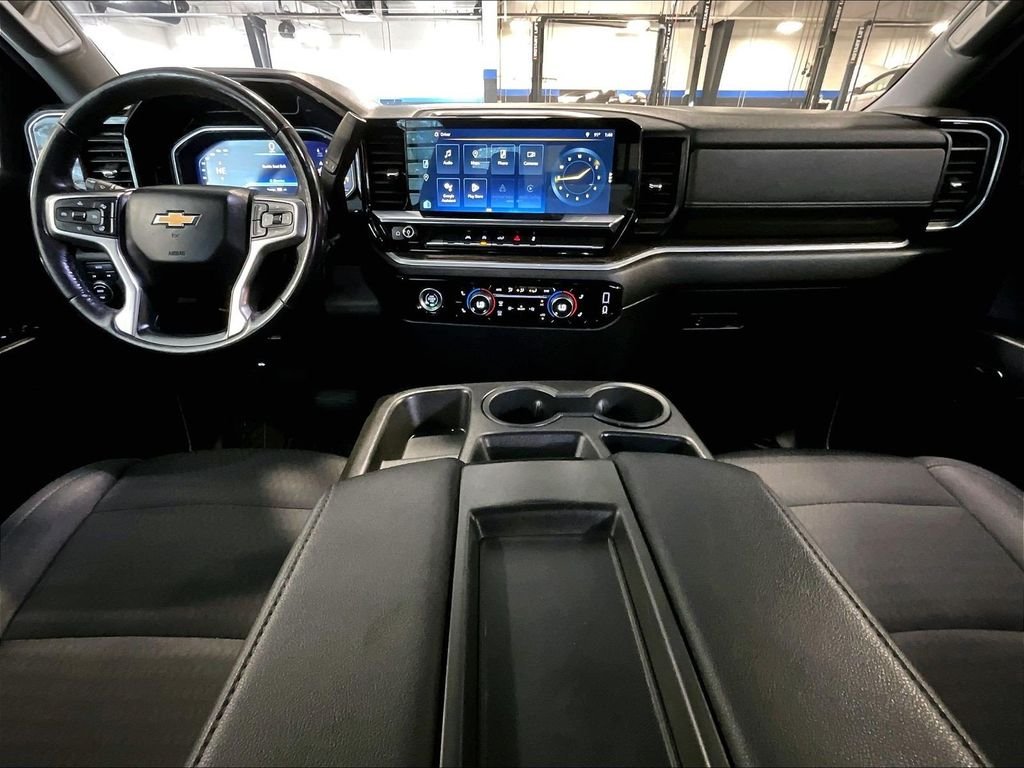 Used 2022 Gray Chevrolet LT image 21