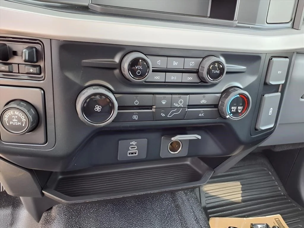 2023 Ford F-250 Super Duty XL - Photo 17