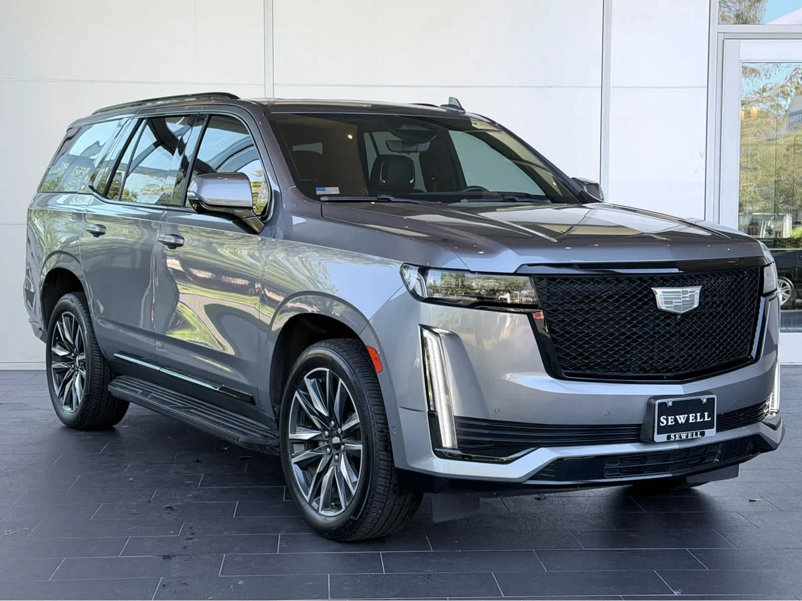 Used 2021 SATIN STEEL METALLIC Cadillac Sport image 3