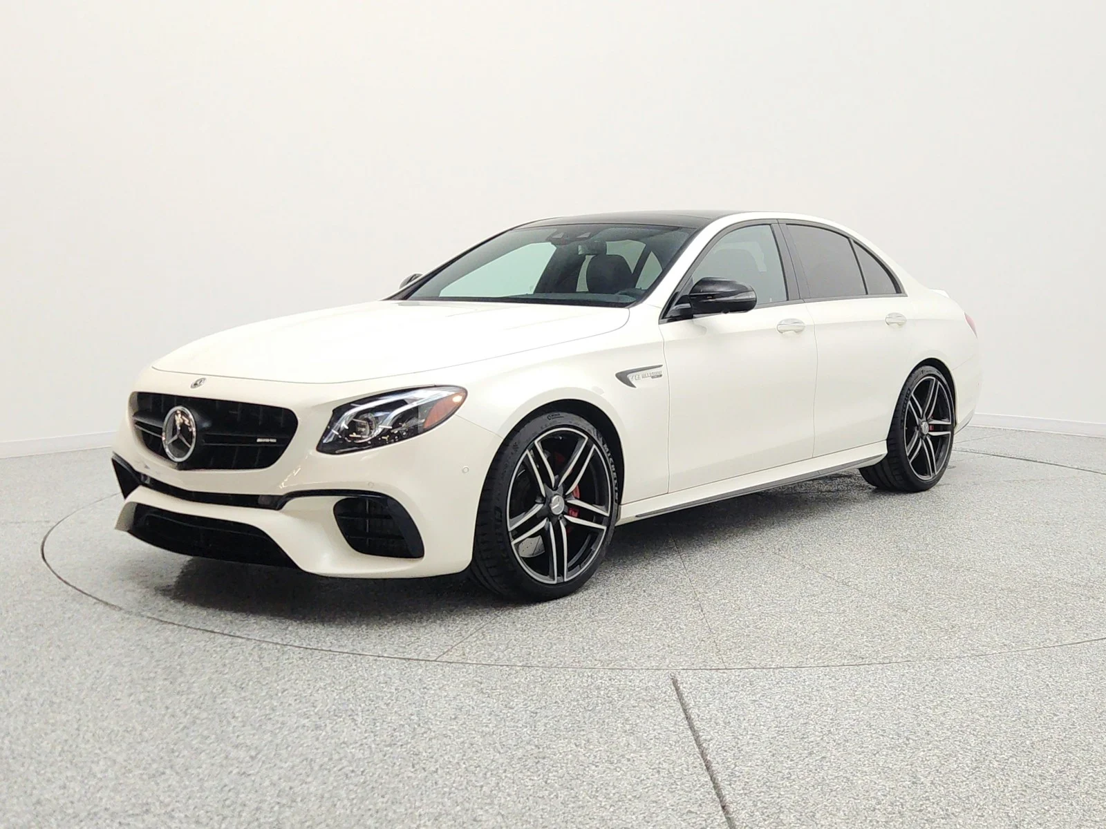 Used 2019 designo Diamond White Metallic Mercedes-Benz AMG® E 63 S 4MATIC+ Sedan image 1