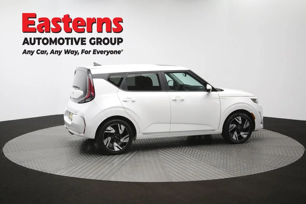 Used 2023 White Kia GT-Line image 43