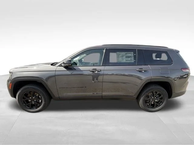 New 2026 Baltic Gray Metallic Clear-Coat Exterior Paint Jeep Laredo image 3