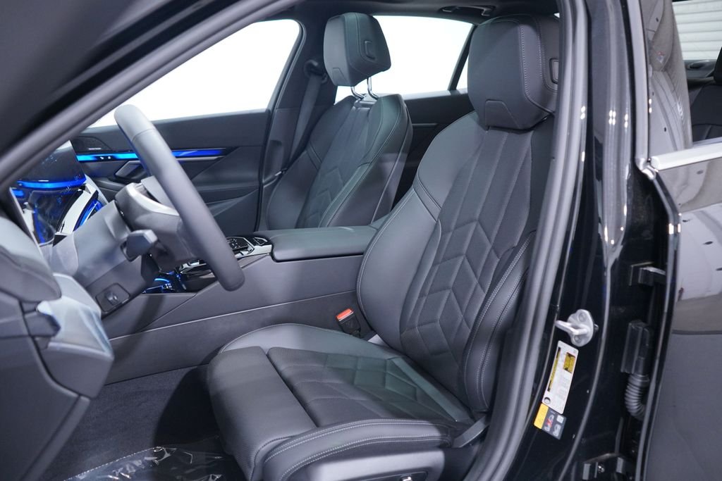 New 2027 Black Sapphire Metallic BMW eDrive40 image 7
