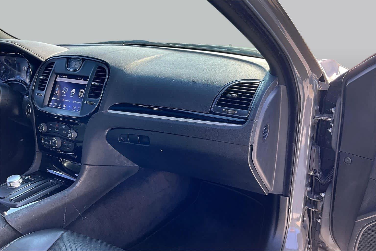 Used 2019 Ceramic Grey Clearcoat Chrysler 300S image 17