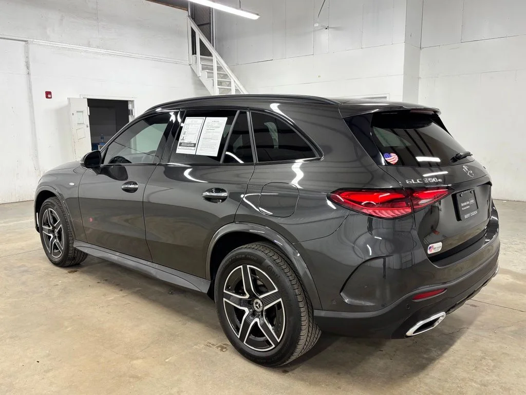 Used 2025 Gray Mercedes-Benz GLC 350e image 5