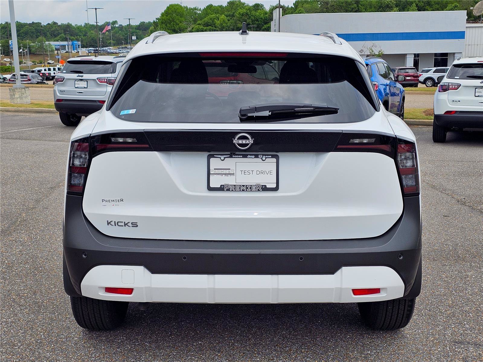 2026 Nissan KICKS SV - Photo 10