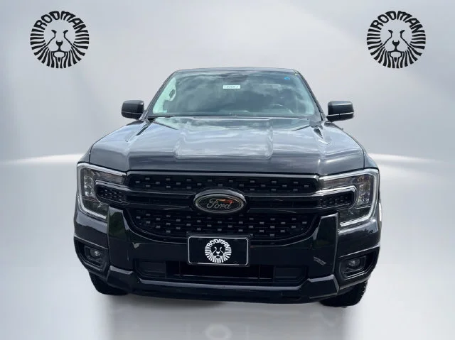New 2026 Shadow Black Ford XLT image 2