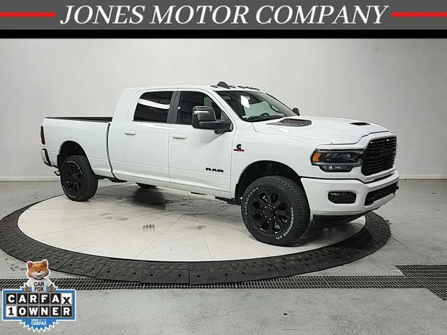 Used 2023 White Ram Laramie image 1