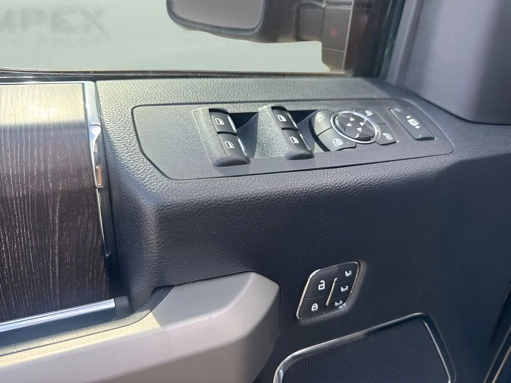 Used 2020 Black Ford Lariat image 30